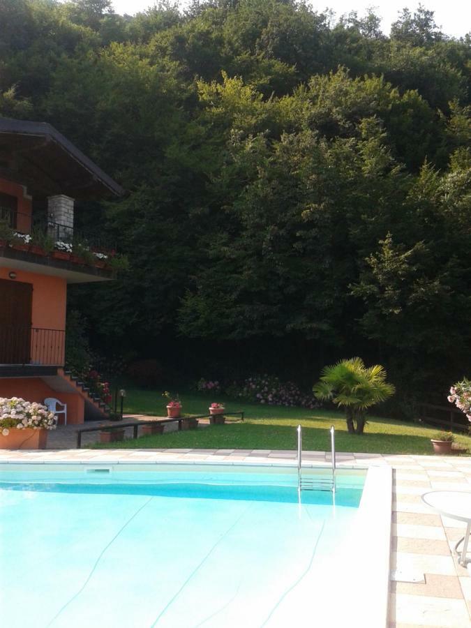 Relax Vista Lago Villanuova sul clisi Extérieur photo